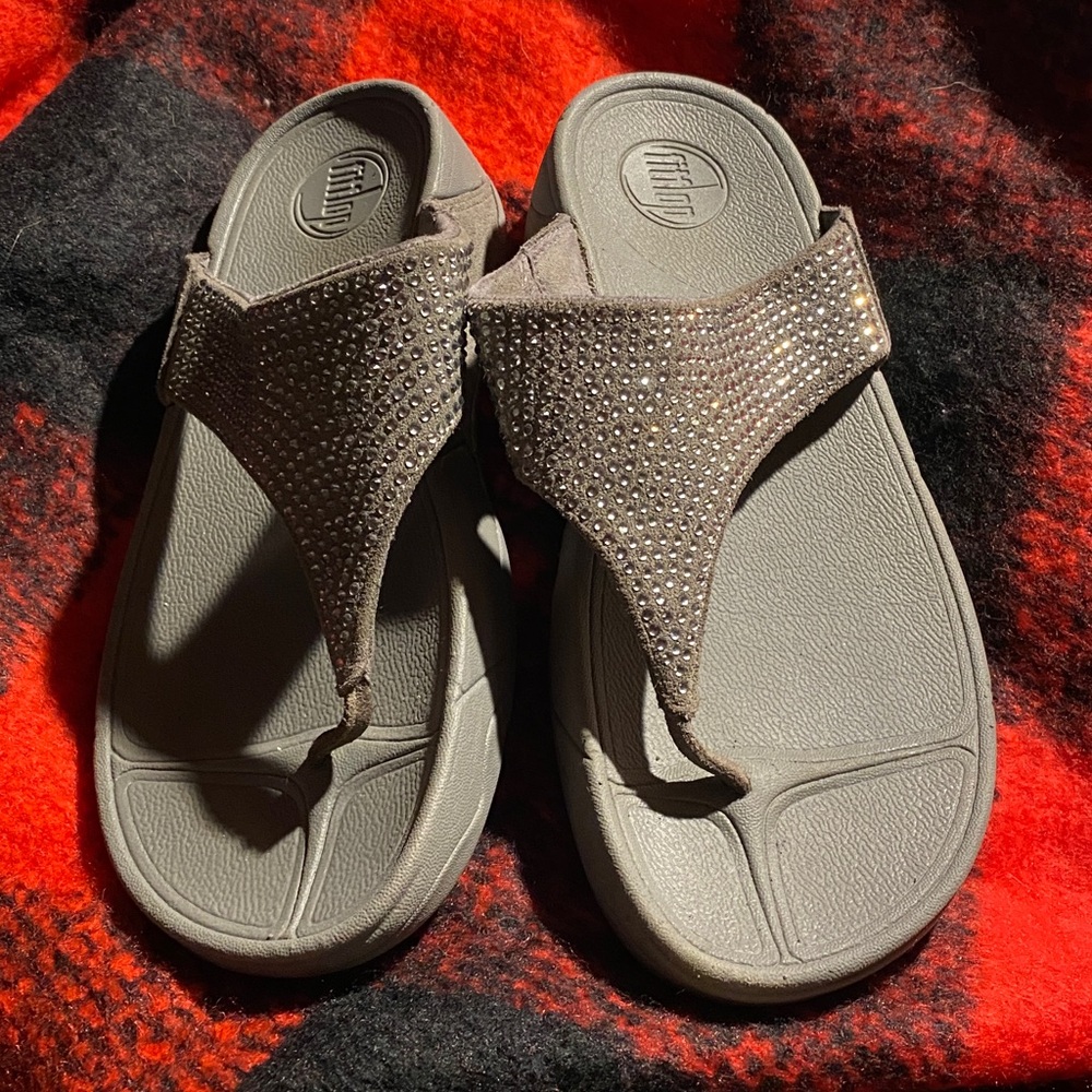 FitFlop Gray Suede Crystals Sandals Used A Few Times